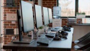 Computadores con teclados, accesorios y más